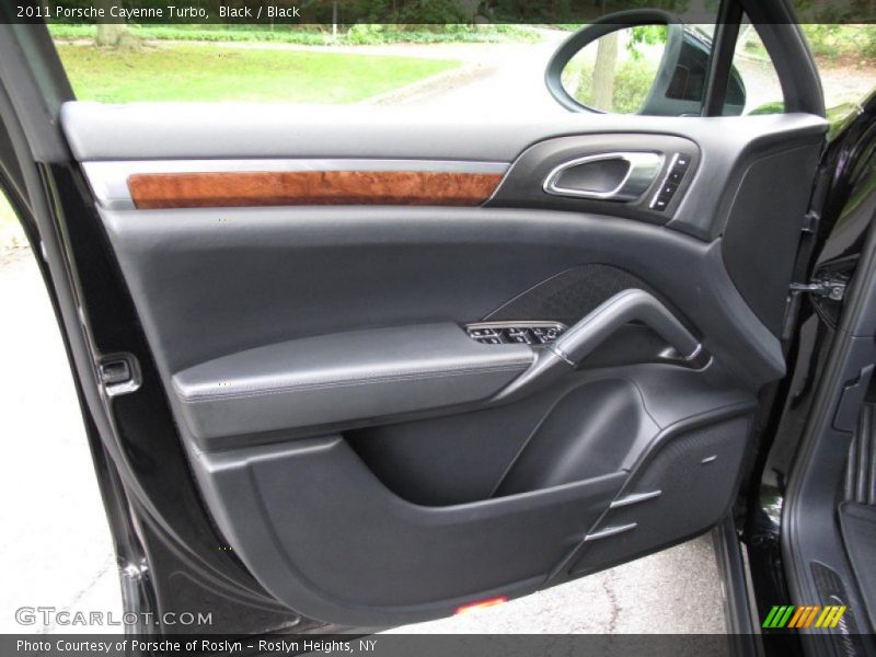 Door Panel of 2011 Cayenne Turbo