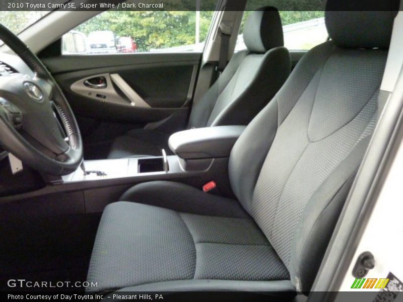Super White / Dark Charcoal 2010 Toyota Camry SE