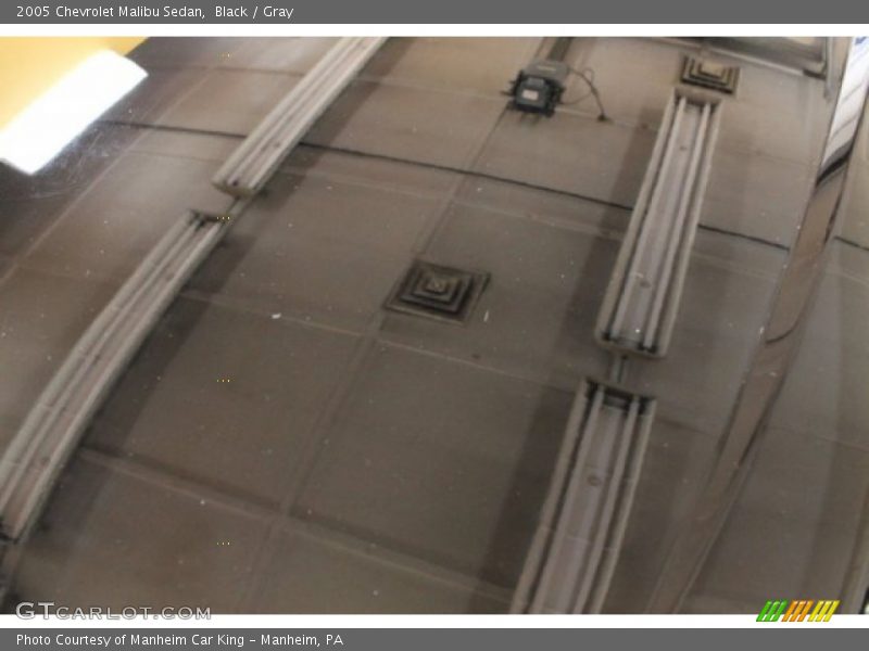 Black / Gray 2005 Chevrolet Malibu Sedan
