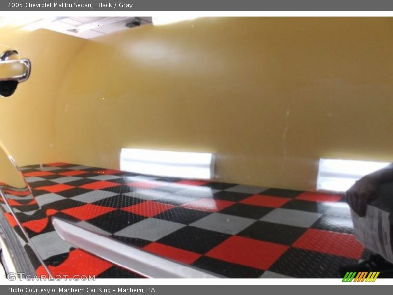 Black / Gray 2005 Chevrolet Malibu Sedan