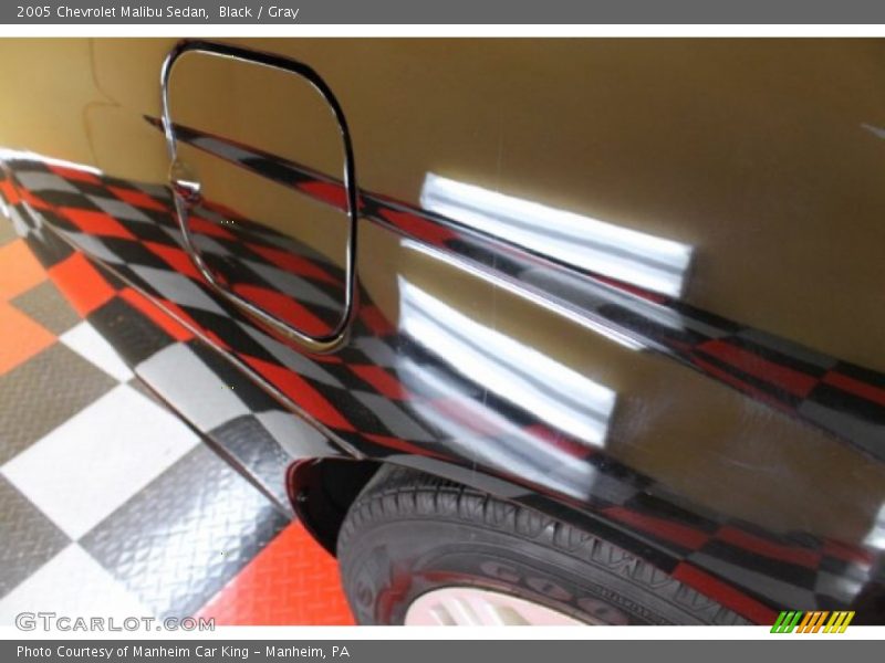Black / Gray 2005 Chevrolet Malibu Sedan