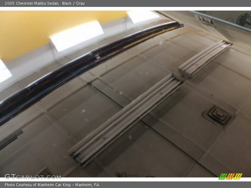 Black / Gray 2005 Chevrolet Malibu Sedan