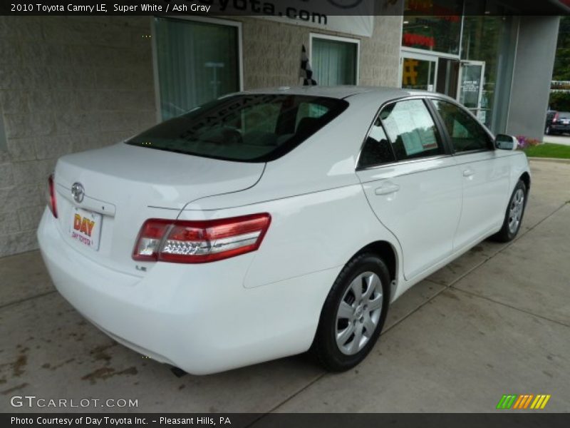 Super White / Ash Gray 2010 Toyota Camry LE