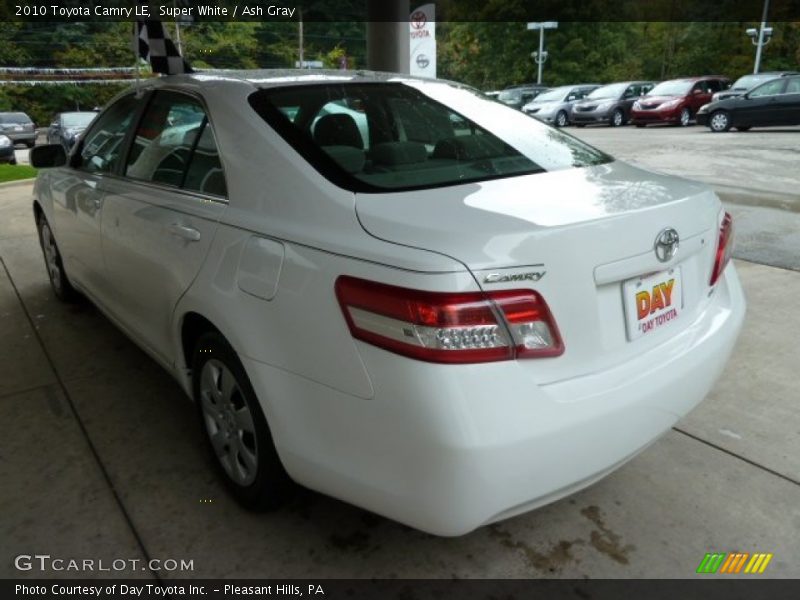 Super White / Ash Gray 2010 Toyota Camry LE