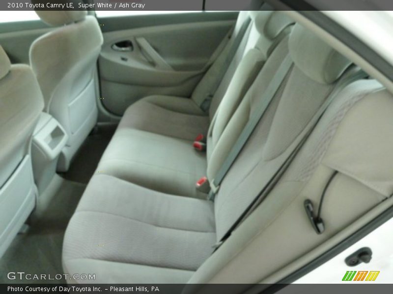 Super White / Ash Gray 2010 Toyota Camry LE