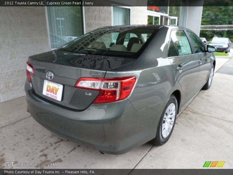 Cypress Green Pearl / Ivory 2012 Toyota Camry LE