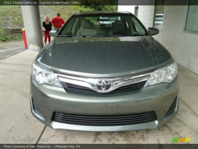 Cypress Green Pearl / Ivory 2012 Toyota Camry LE