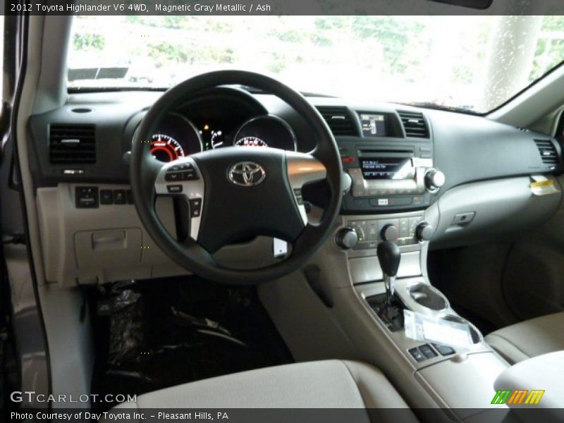 Magnetic Gray Metallic / Ash 2012 Toyota Highlander V6 4WD