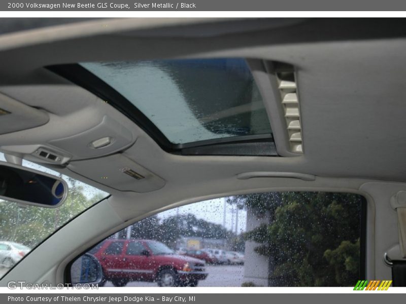 Silver Metallic / Black 2000 Volkswagen New Beetle GLS Coupe