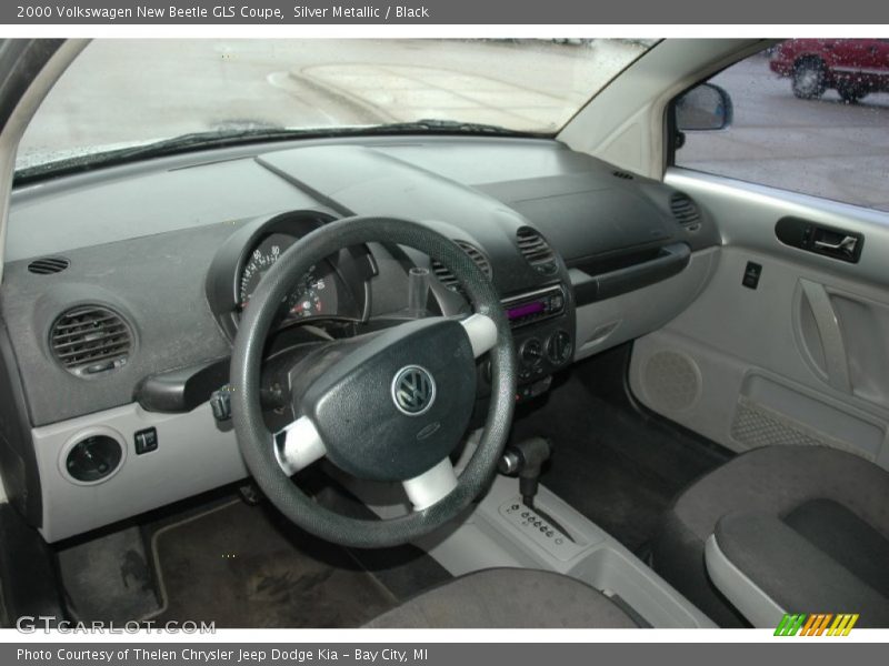 Silver Metallic / Black 2000 Volkswagen New Beetle GLS Coupe