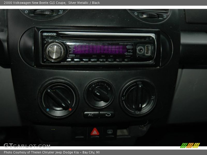Silver Metallic / Black 2000 Volkswagen New Beetle GLS Coupe