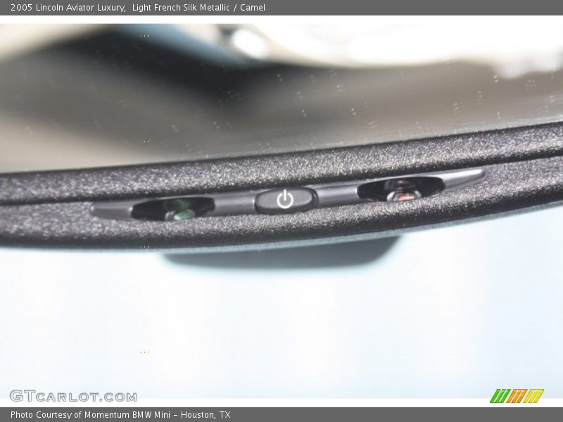 Light French Silk Metallic / Camel 2005 Lincoln Aviator Luxury