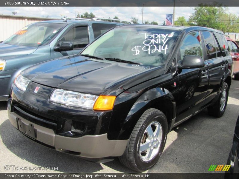 Black Onyx / Gray 2005 Saturn VUE