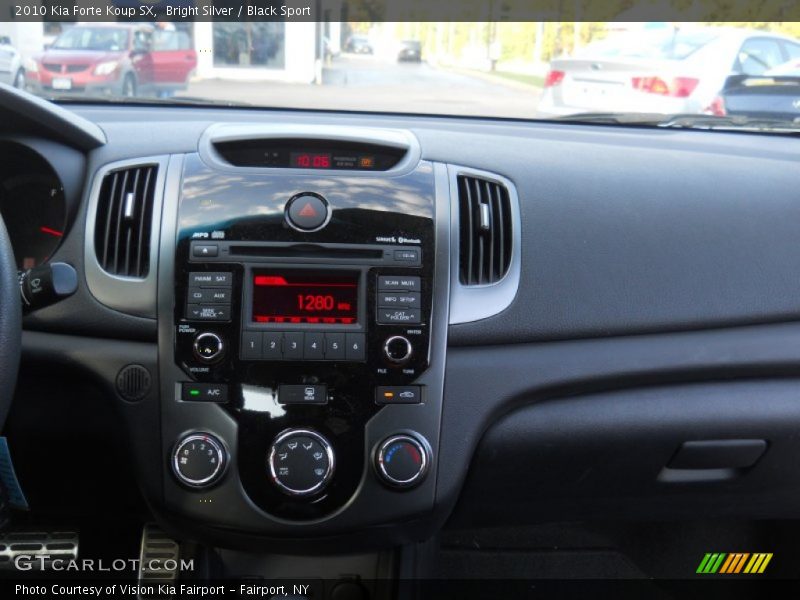 Bright Silver / Black Sport 2010 Kia Forte Koup SX