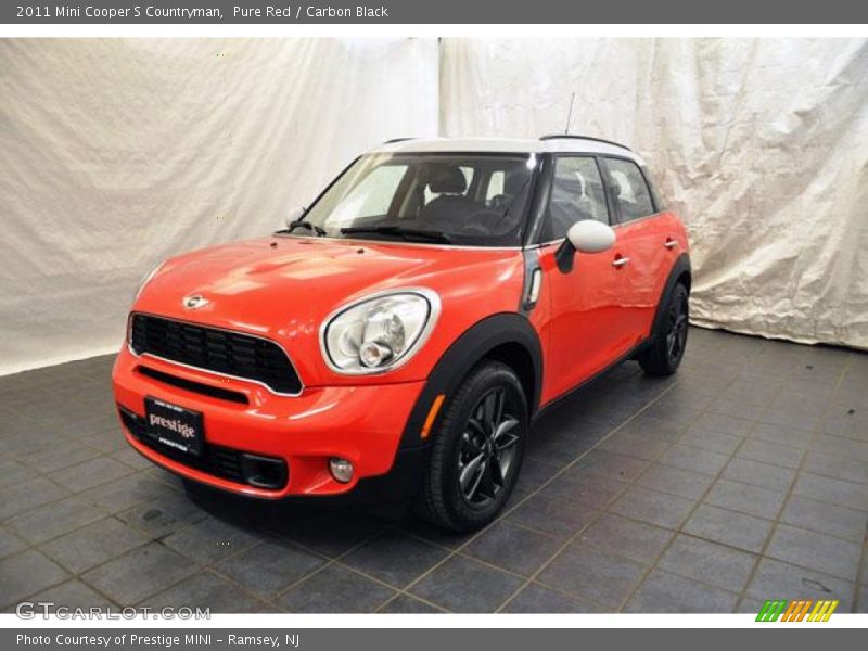 Front 3/4 View of 2011 Cooper S Countryman