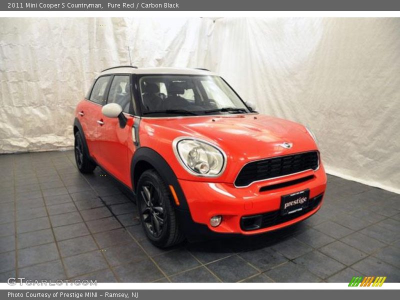 Front 3/4 View of 2011 Cooper S Countryman