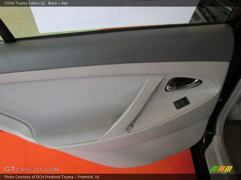 Black / Ash 2009 Toyota Camry LE
