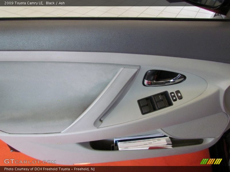Black / Ash 2009 Toyota Camry LE