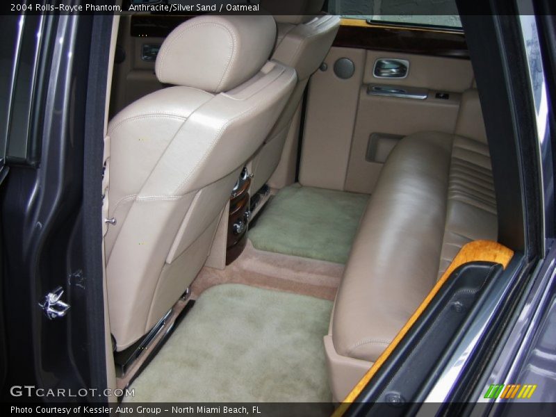  2004 Phantom  Oatmeal Interior