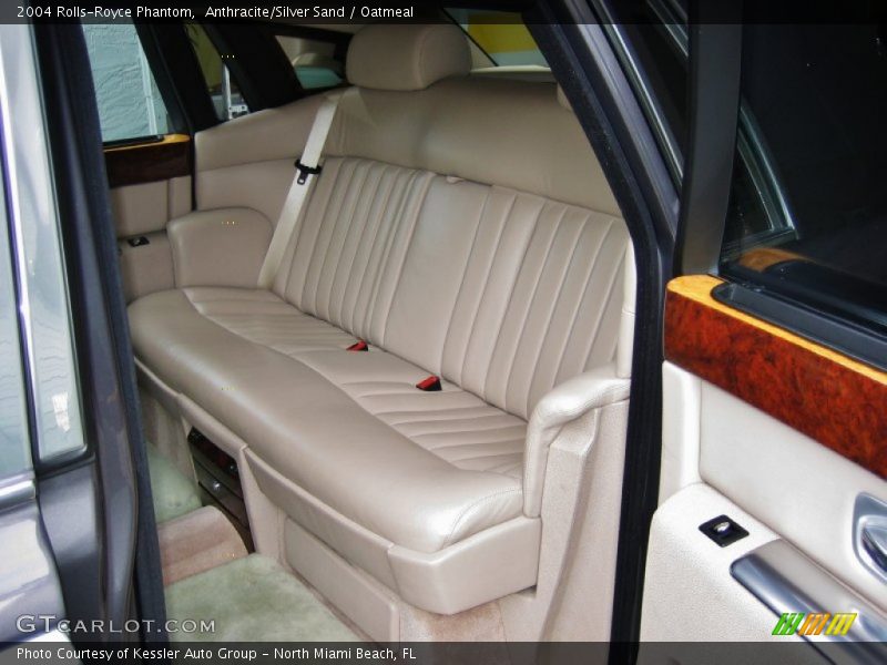  2004 Phantom  Oatmeal Interior