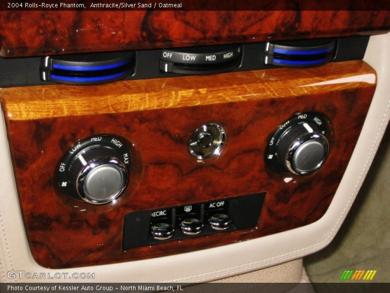 Controls of 2004 Phantom 