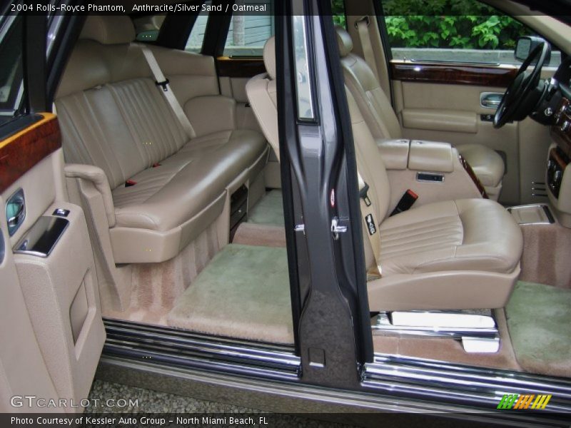  2004 Phantom  Oatmeal Interior