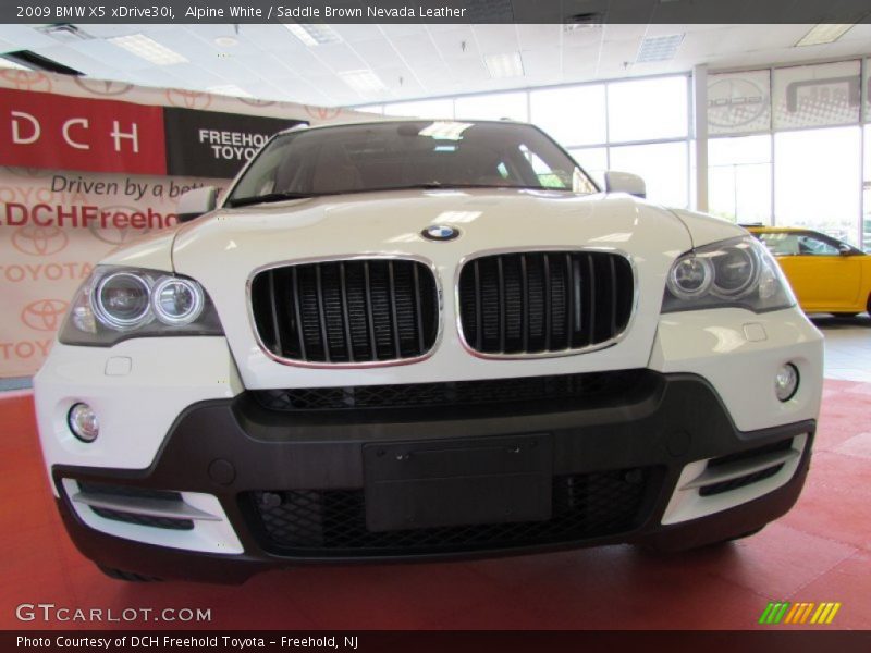 Alpine White / Saddle Brown Nevada Leather 2009 BMW X5 xDrive30i