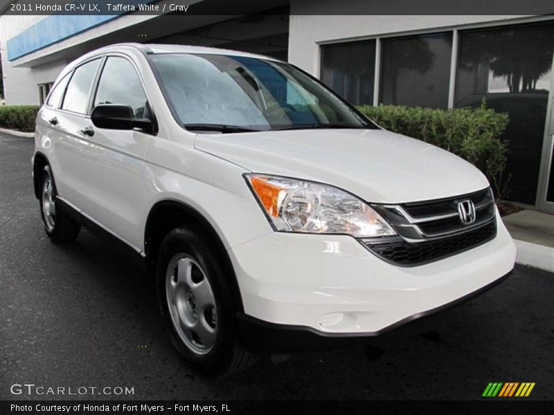 Front 3/4 View of 2011 CR-V LX