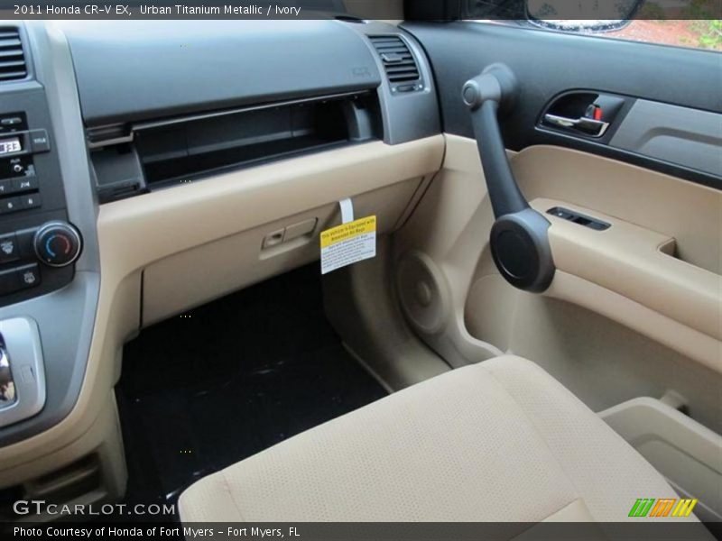 Urban Titanium Metallic / Ivory 2011 Honda CR-V EX