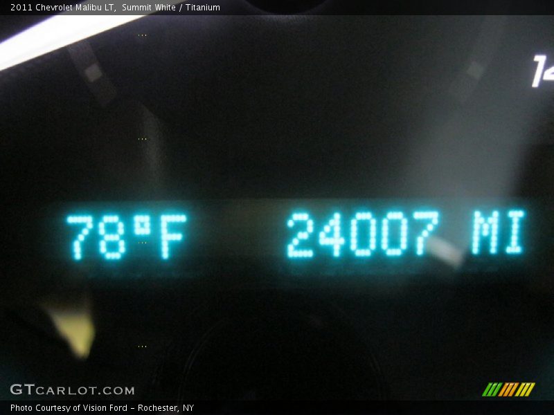 Summit White / Titanium 2011 Chevrolet Malibu LT