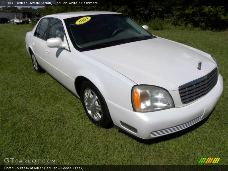 Cotillion White / Cashmere 2004 Cadillac DeVille Sedan