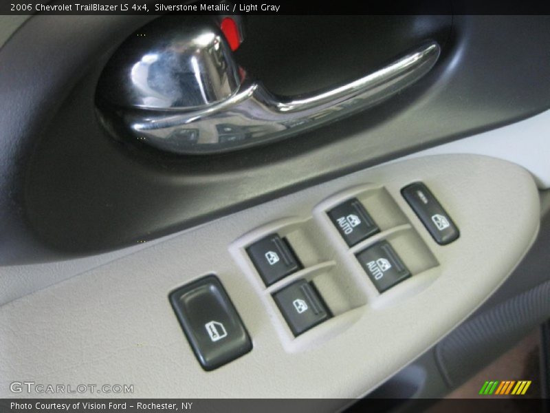 Silverstone Metallic / Light Gray 2006 Chevrolet TrailBlazer LS 4x4