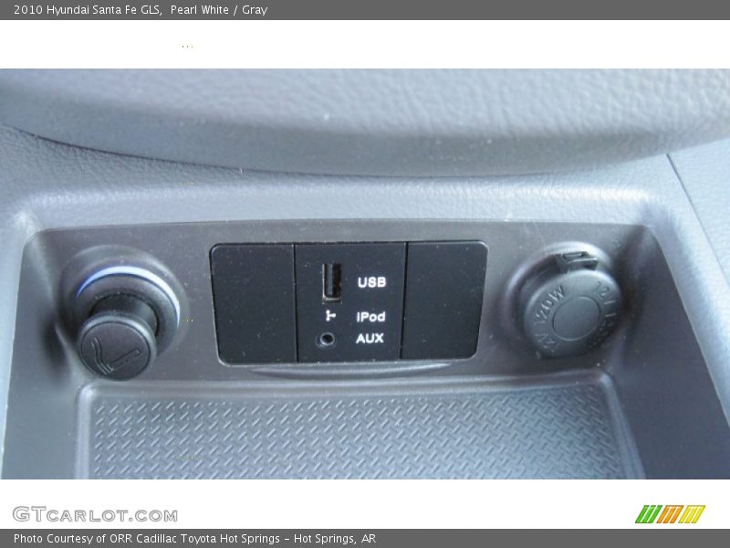 Pearl White / Gray 2010 Hyundai Santa Fe GLS