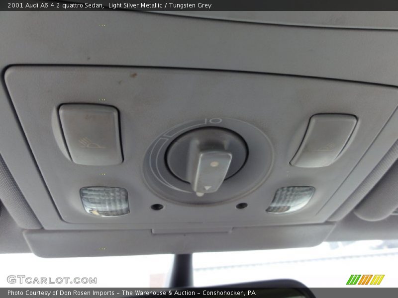 Controls of 2001 A6 4.2 quattro Sedan