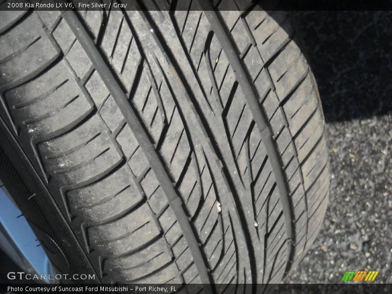 Fine Silver / Gray 2008 Kia Rondo LX V6