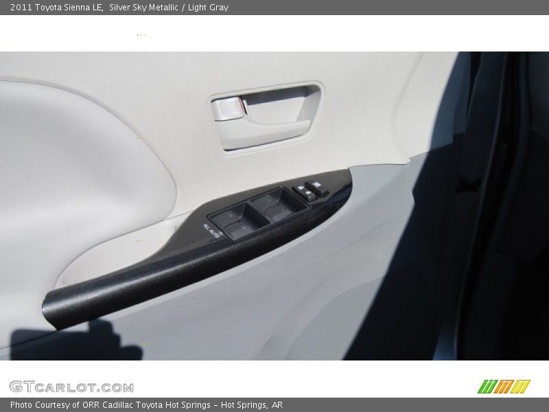 Silver Sky Metallic / Light Gray 2011 Toyota Sienna LE