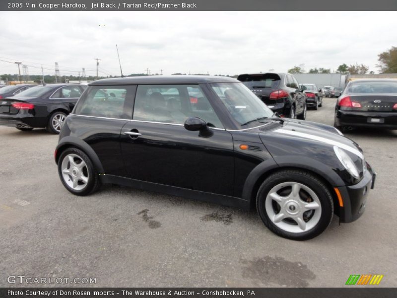 Jet Black / Tartan Red/Panther Black 2005 Mini Cooper Hardtop