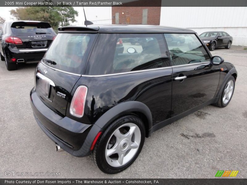 Jet Black / Tartan Red/Panther Black 2005 Mini Cooper Hardtop