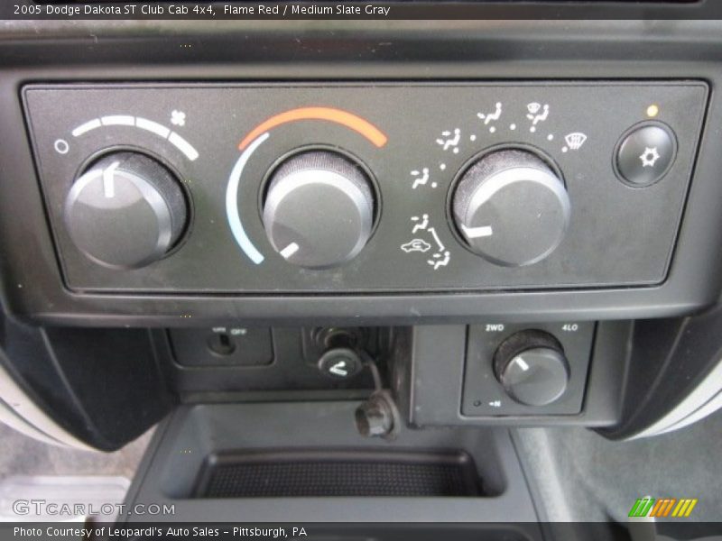 Controls of 2005 Dakota ST Club Cab 4x4