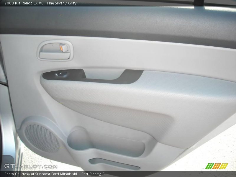 Fine Silver / Gray 2008 Kia Rondo LX V6