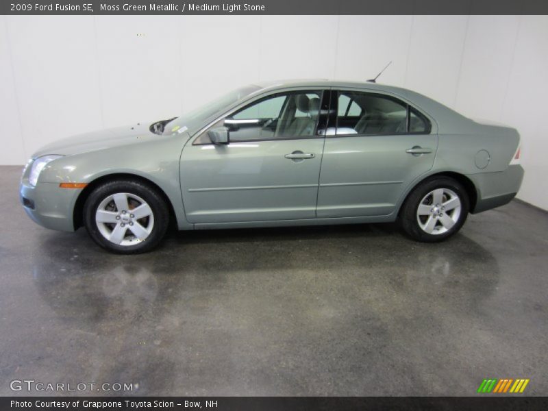 Moss Green Metallic / Medium Light Stone 2009 Ford Fusion SE