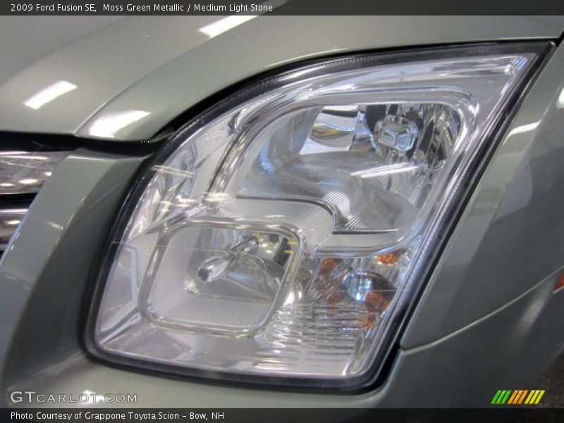 Moss Green Metallic / Medium Light Stone 2009 Ford Fusion SE