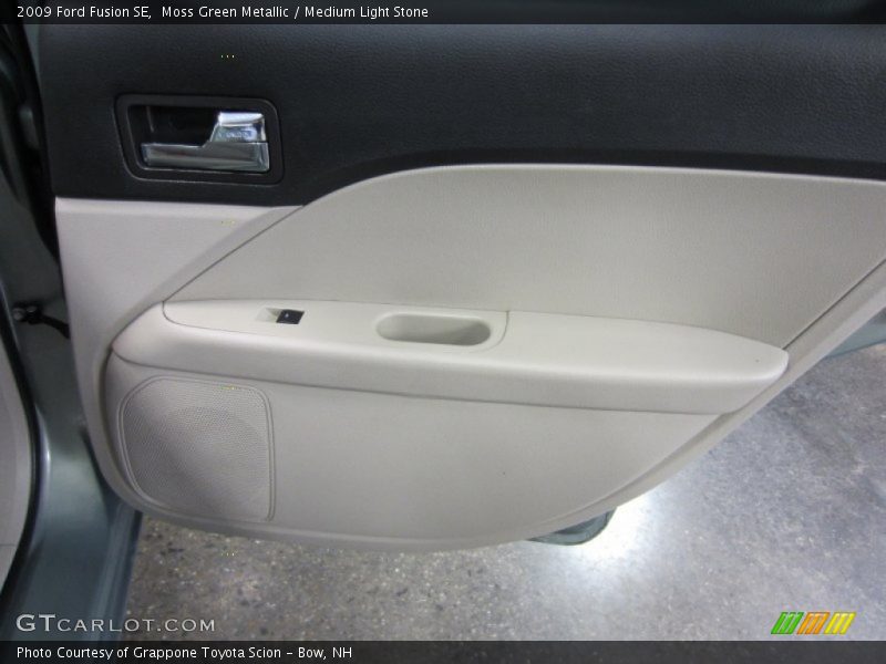 Moss Green Metallic / Medium Light Stone 2009 Ford Fusion SE