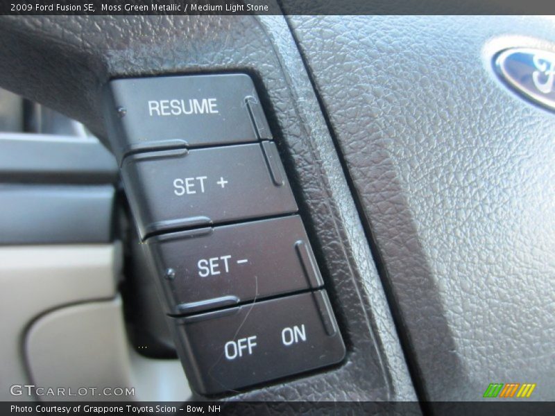 Moss Green Metallic / Medium Light Stone 2009 Ford Fusion SE