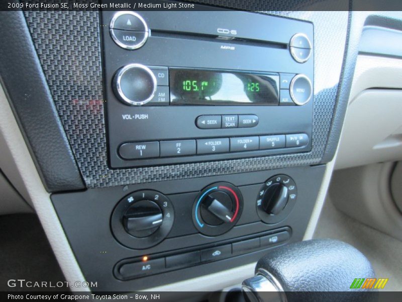 Moss Green Metallic / Medium Light Stone 2009 Ford Fusion SE