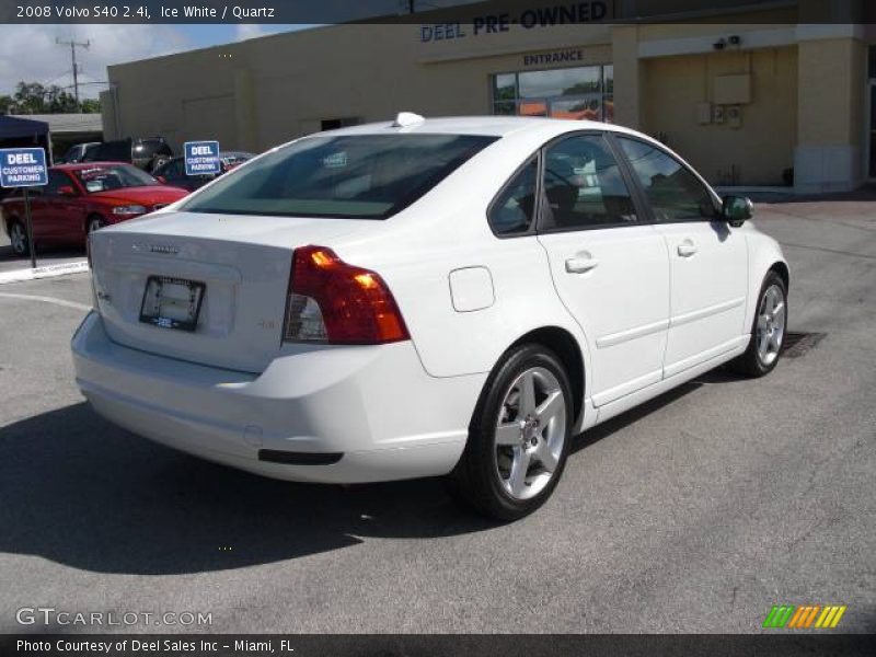 Ice White / Quartz 2008 Volvo S40 2.4i