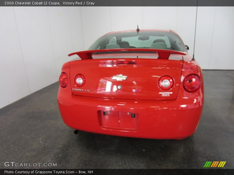 Victory Red / Gray 2009 Chevrolet Cobalt LS Coupe