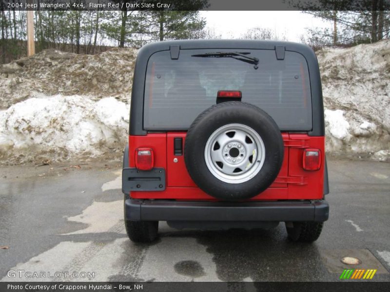 Flame Red / Dark Slate Gray 2004 Jeep Wrangler X 4x4