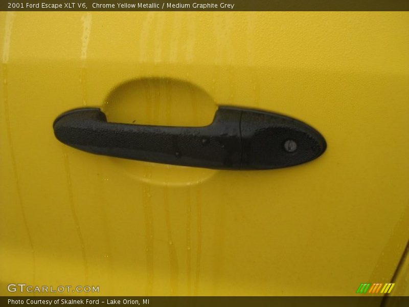 Chrome Yellow Metallic / Medium Graphite Grey 2001 Ford Escape XLT V6
