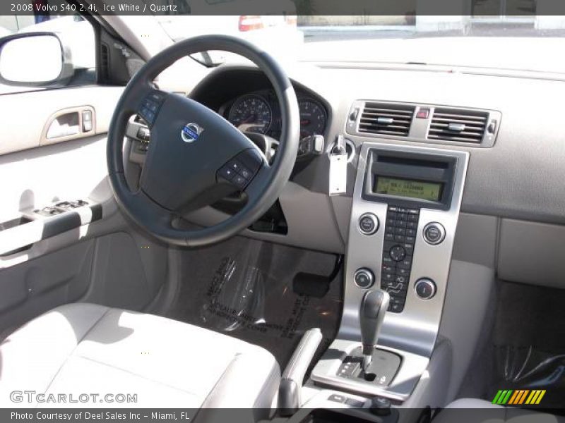 Ice White / Quartz 2008 Volvo S40 2.4i